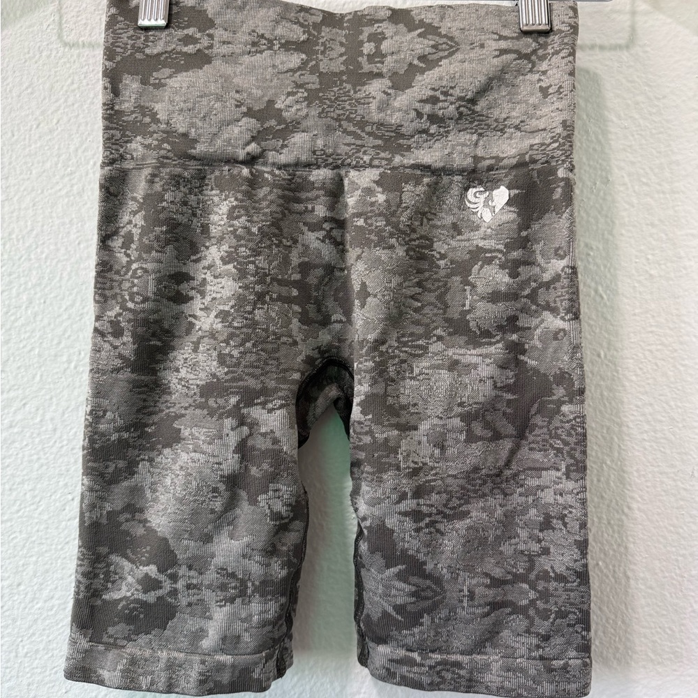 Women’s Best Gray Camouflage Biker Shorts